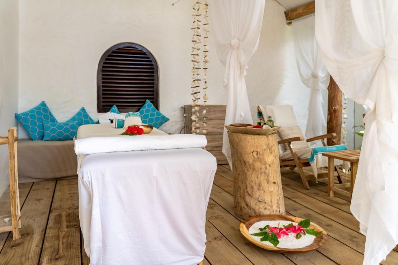 Bliss Praslin 4*