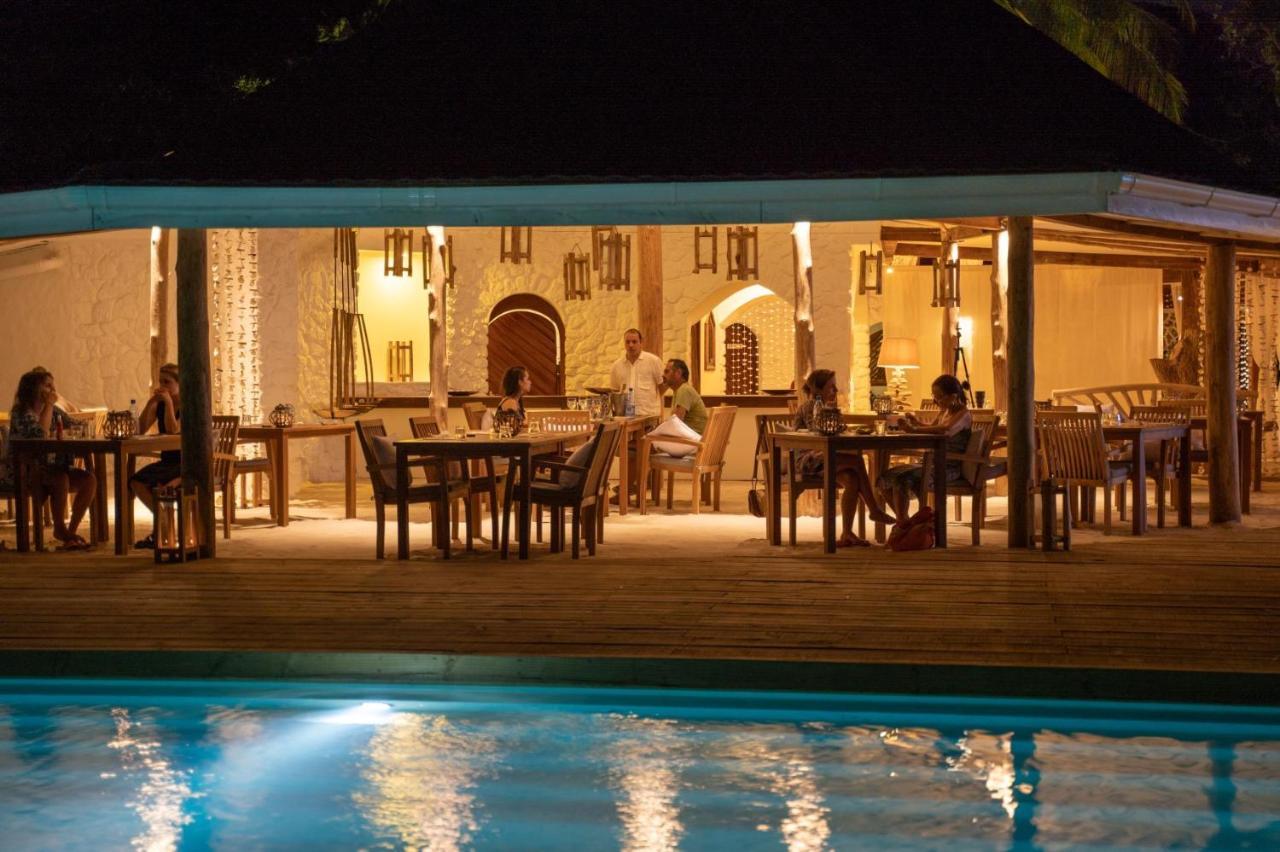 Bliss Praslin 4*